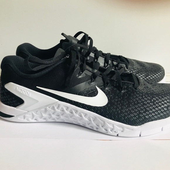 Nike Metcon 4. Black and white color - Picture 4 of 6